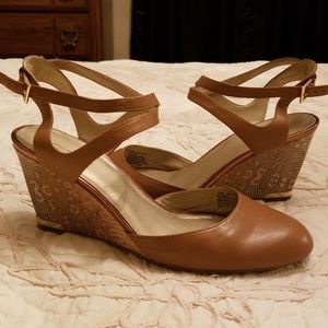Leather Wedges Bandolino